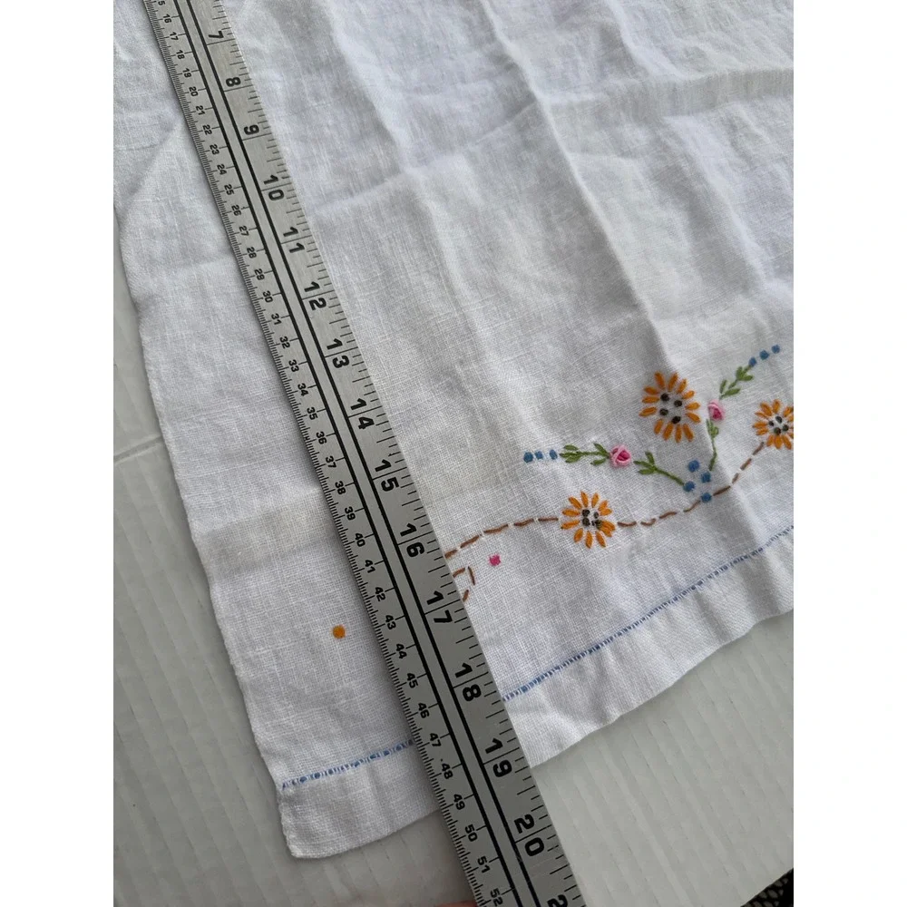Vintage Hand Embroidered Linen Guest Towel White Floral Sunflower Rose 20x14
